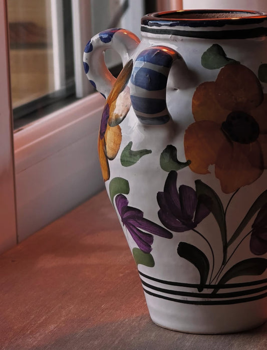 Vase peint à la main