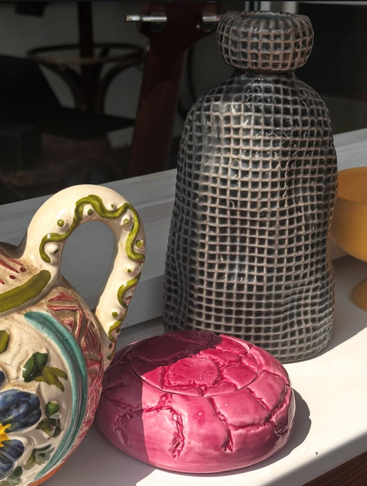 Petite boîte en céramique — signée Atelier d’art • N E X • Domrémy-la-Pucelle