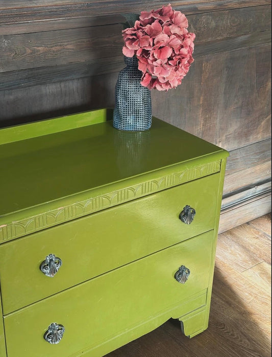 La petite commode colorée