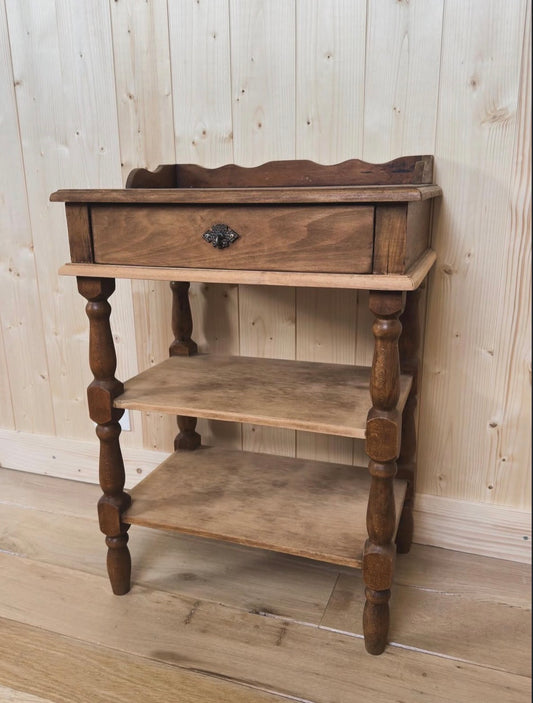 Table de nuit ancienne