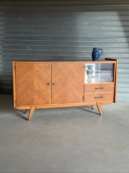 Buffet vintage Victor, surnommé Vik (RÉSERVÉ)