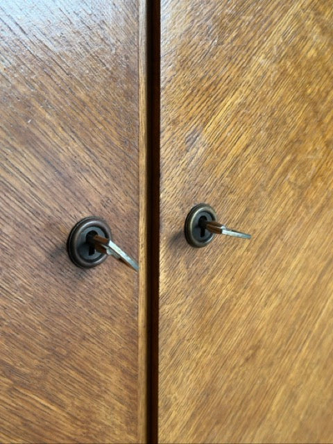 Buffet vintage Victor, surnommé Vik (RÉSERVÉ)