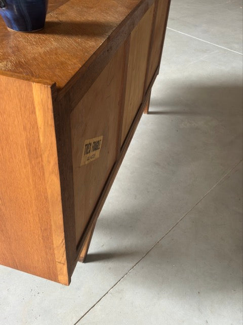 Buffet vintage Victor, surnommé Vik (RÉSERVÉ)