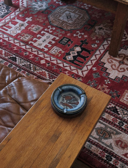 Cendrier – bleu profond et terre 🦋